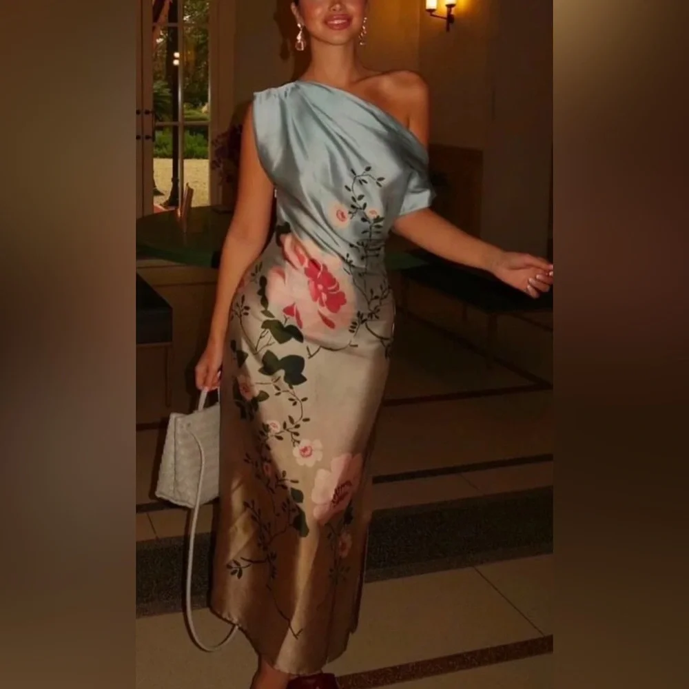 Floral Dress in Blue and Pink - Picture 3 of 3